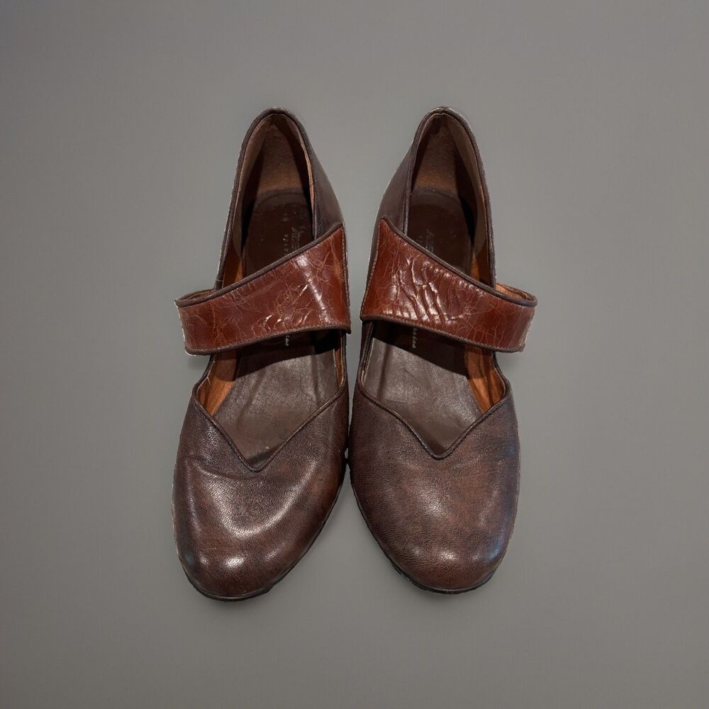 Deco RE-MIX Deluxe Vtg Mary Jane Shoes Brown Women’s Heels Sz 9 Crackled Straps